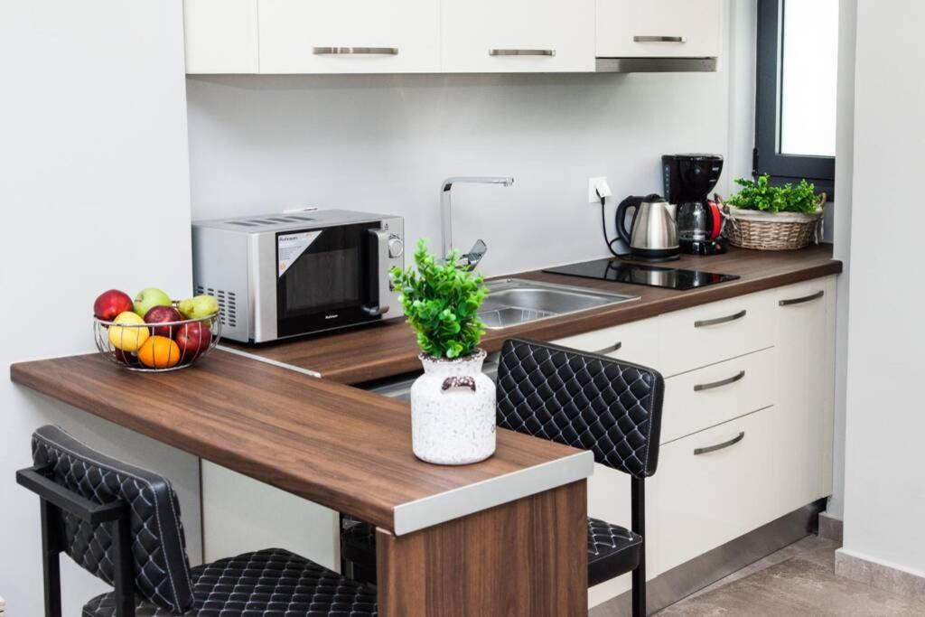 Apartments Vouliagmenis Ave 126 Athena Bagian luar foto